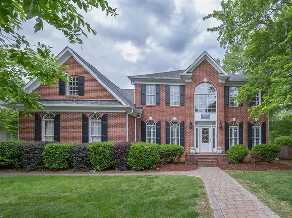 5707 Middlebury Pl, Greensboro, NC 27410