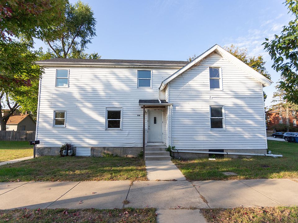 1st image of 510 E 10th St