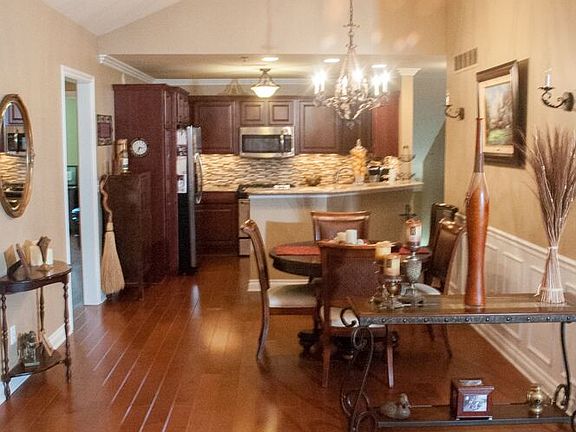 5th image of 1245 W Crystal Cir