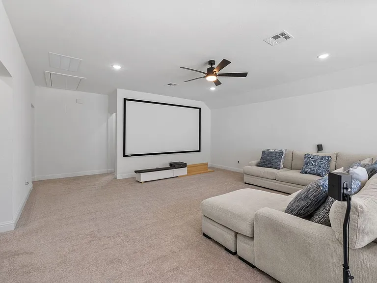 125 Plainsman Ln — Photo 27