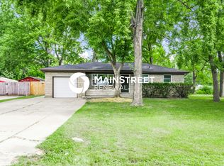 2215 Cavalier Dr, Shively, KY 40216