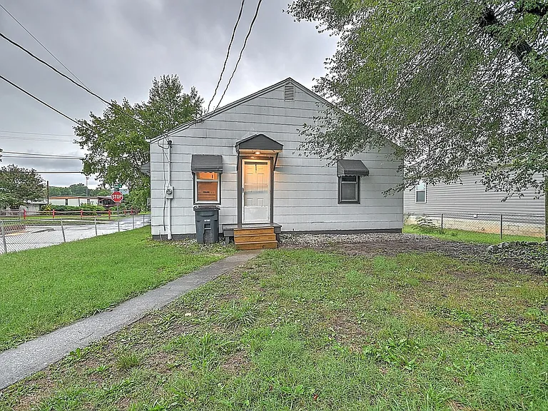 1630 Park St — Photo 25