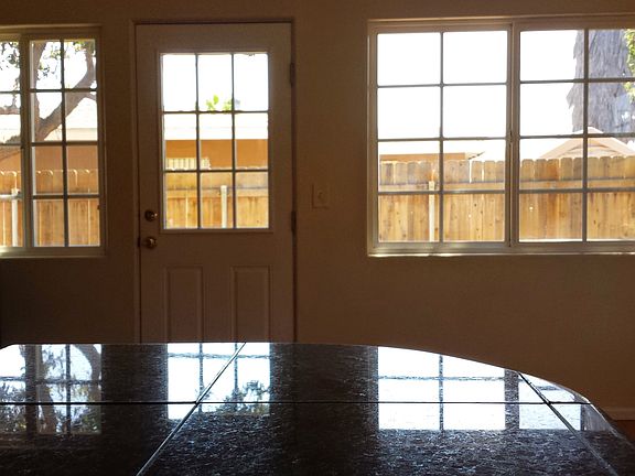 5th image of 1614 Donax Ave