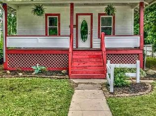 405 E Ash St, Watseka, IL 60970