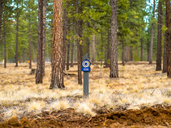 Elk Run Dr #528, Bend, OR 97707