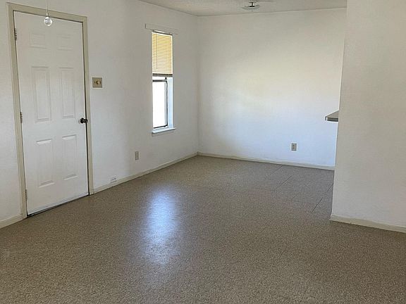 5th image of 1013 S Reno Rd
