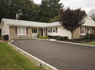 14 Courtland Ln, Aberdeen, NJ 07747