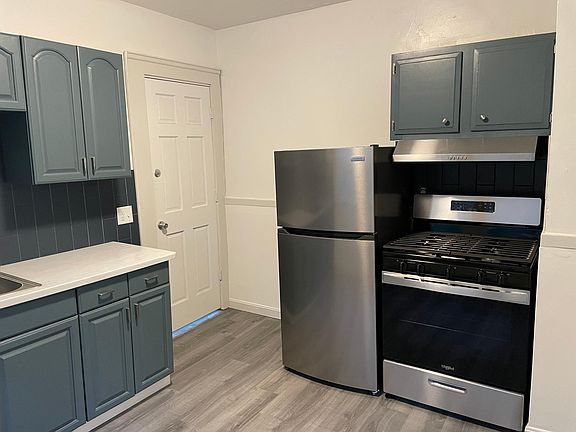 2nd image of 1520 Orchard Grove Ave