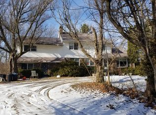 24316 S Center Rd, Frankfort, IL 60423