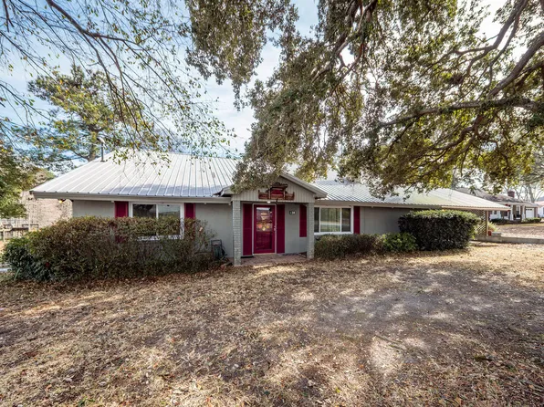 138 Pineridge Rd, Eutawville, SC 29048