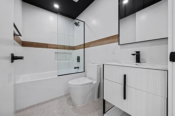 Rented by Arche Nest LLC | media 32