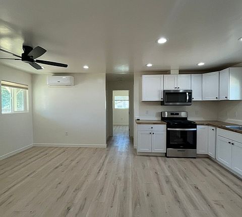 3rd image of 9131 San Gabriel Rd