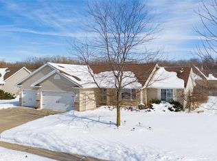 1616 Pendleton Rd, Neenah, WI 54956