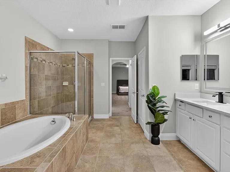 1389 Heritage Landings Dr — Photo 60