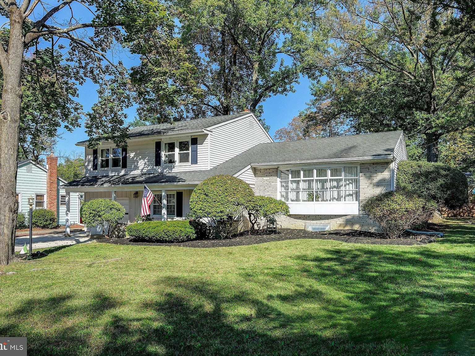 853 Grove St, Haddonfield, NJ 08033 | Zillow