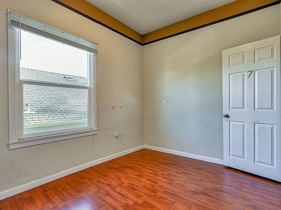 2nd image of 468 S 6th St #7