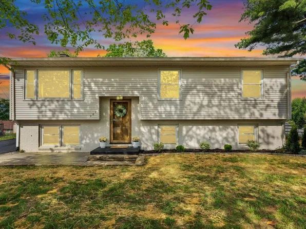 901 Citadel Ln, Salem, VA 24153