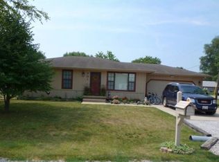701 E Jackson St, Tolono, IL