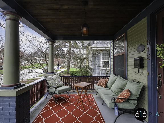 4th image of 812 Fairmount St SE