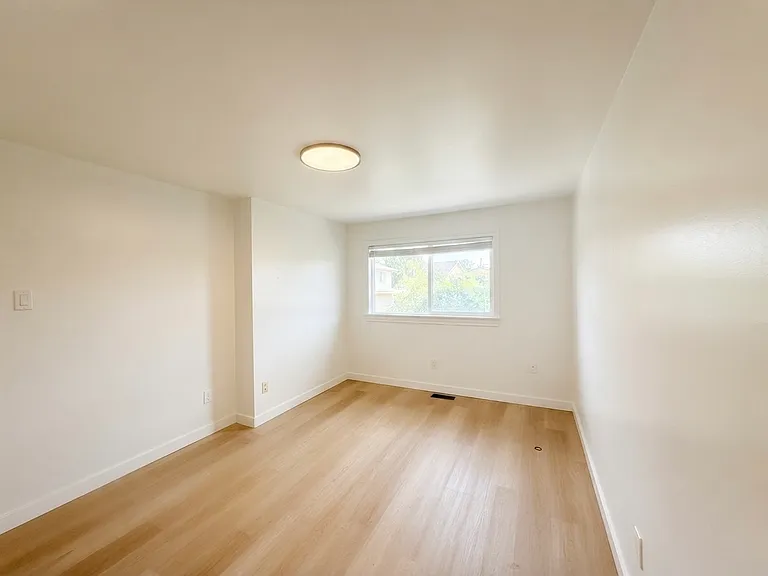 2830 Midland Ave #40 — Photo 16