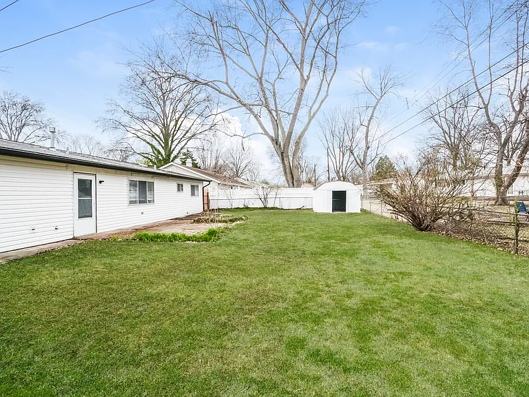 1145 Swallow Ln — Photo 14
