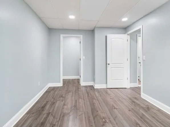 131 Liberty Ave Floor 1, Lindenhurst, NY 11757