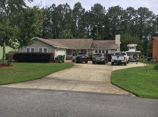 813 Ridgewood Cv W, Niceville, FL 32578