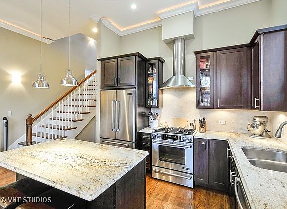 4th image of 857 N Hermitage St #3
