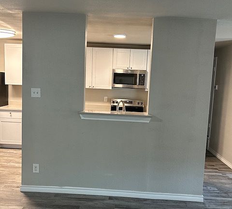 5th image of 2340 Seabreeze Dr