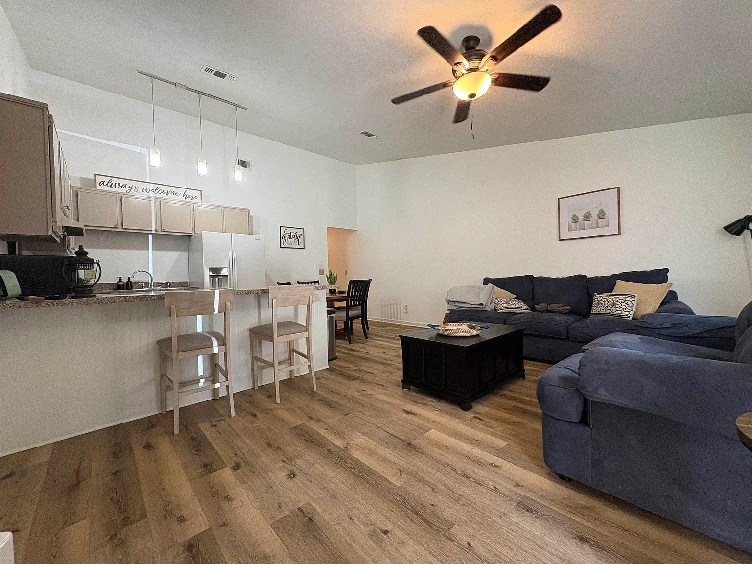 2 bed, 792 sqft, $1,295 — Photo 3
