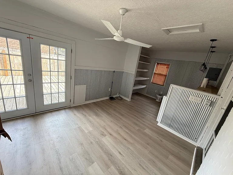 123 Chris Dr — Photo 10