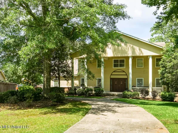 12 Bluebeard Point, Hattiesburg, MS 39402