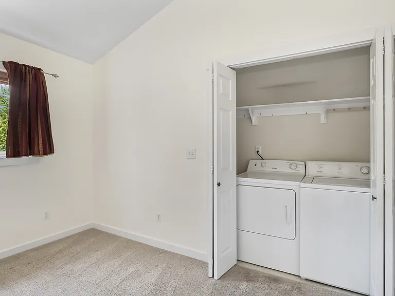 78 SW Allen Rd #3 — Photo 10