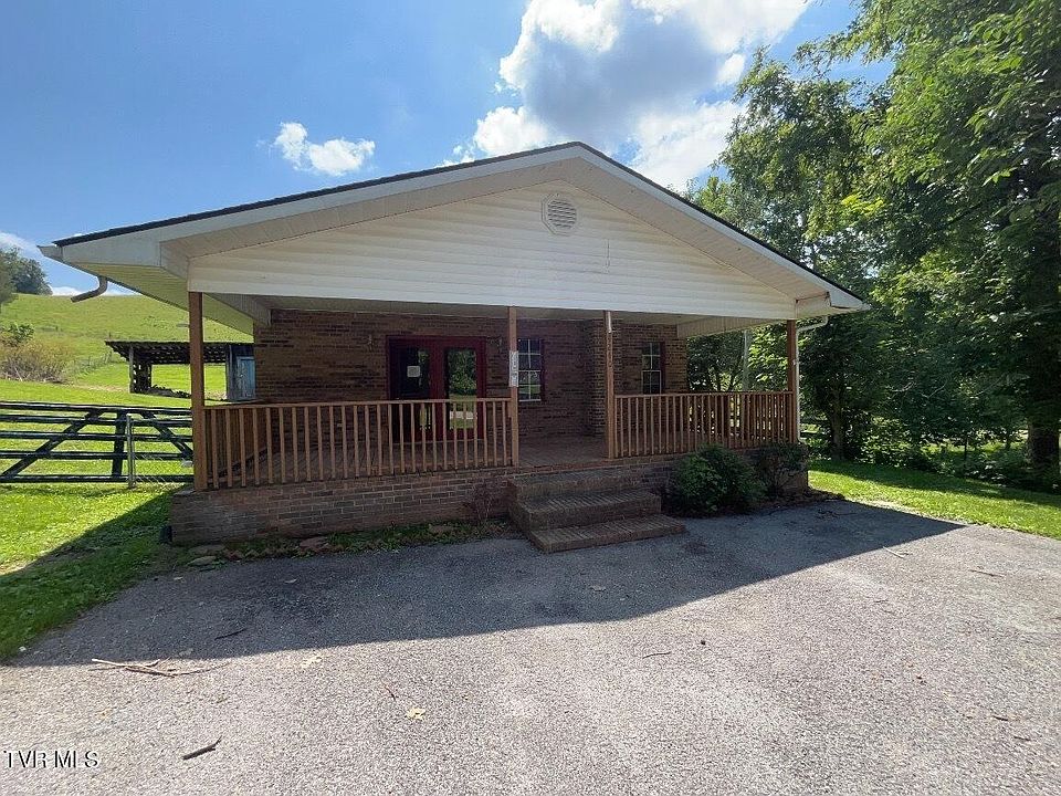 1st image of 4240 Forge Ridge Rd