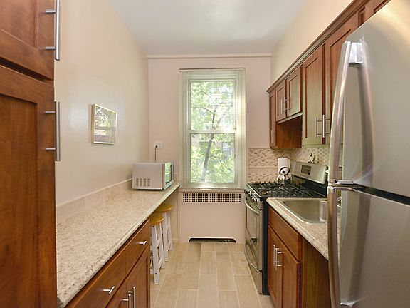 2nd image of 7215 37th Ave #2B