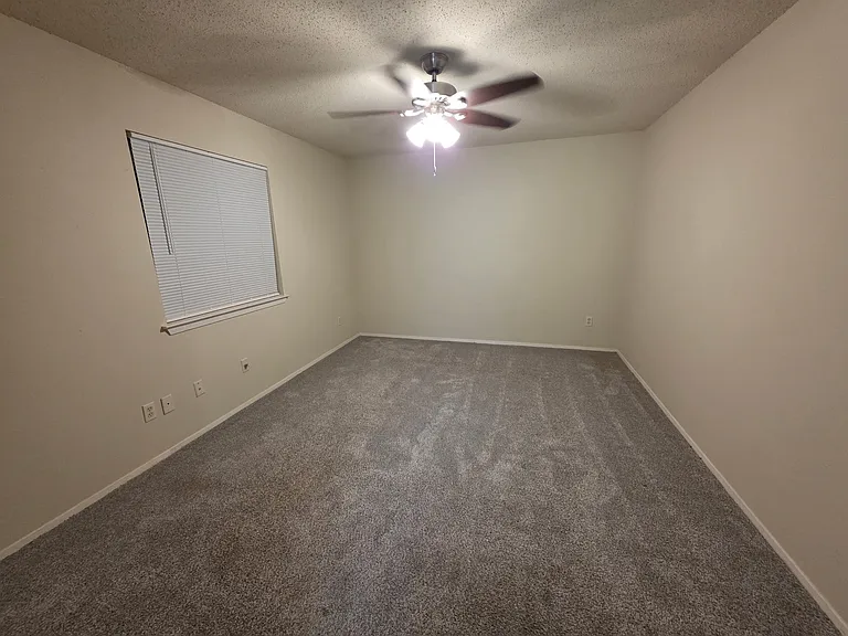 8802 Clearbrook Trl — Photo 17