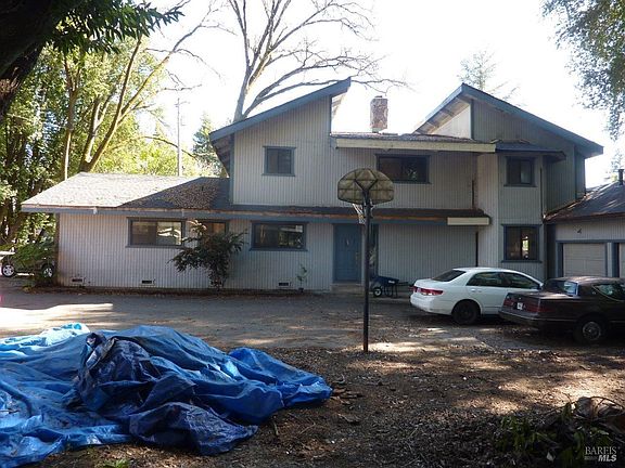 5th image of 896 E School Way