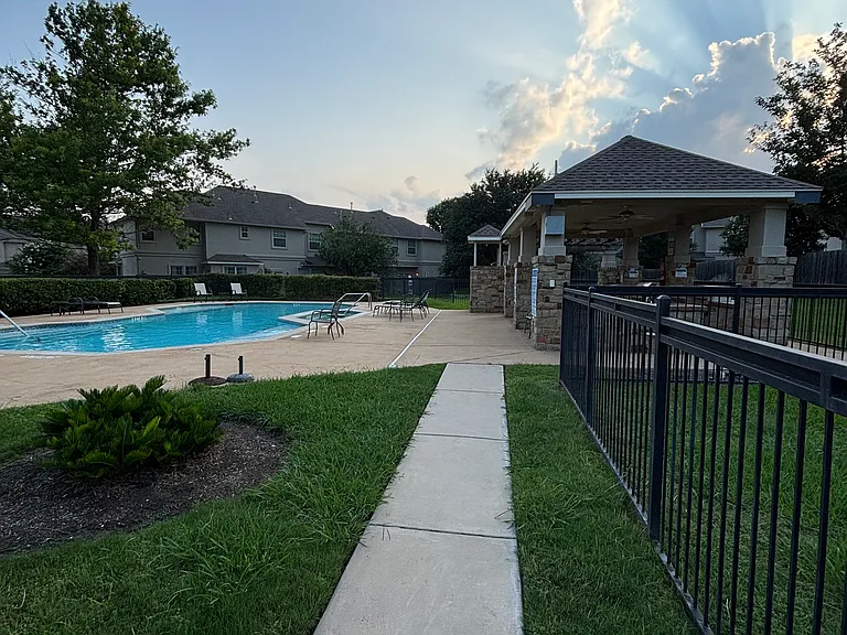 1101 E Parmer Ln #214 — Photo 21