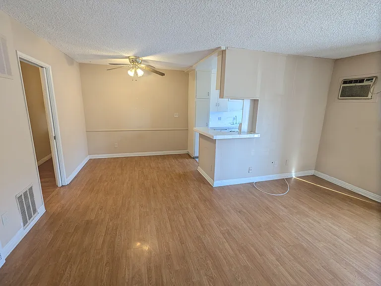 5717 La Mirada Ave #6 — Photo 2