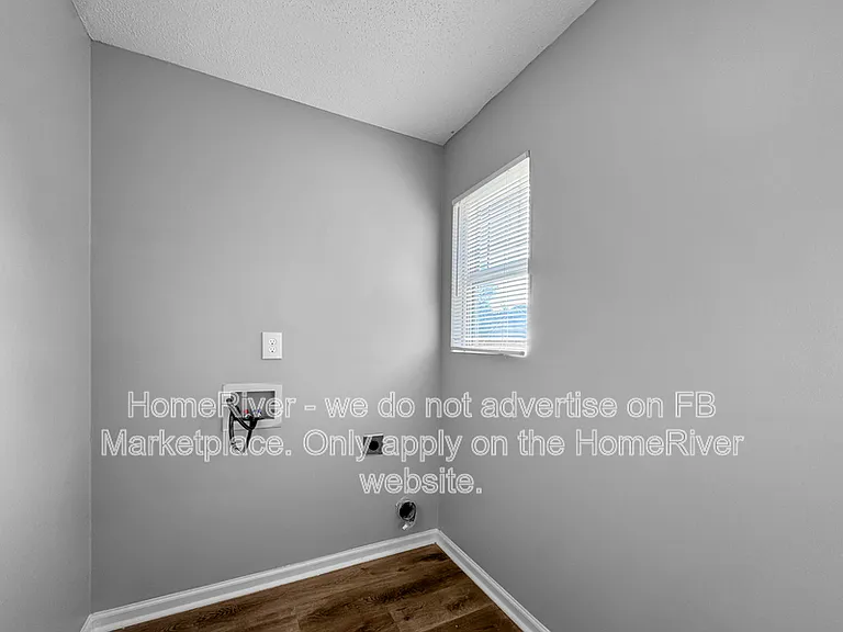 515 Creekview Dr — Photo 9