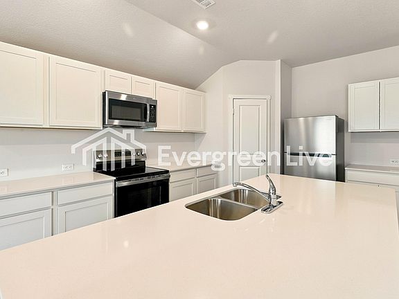 5th image of 38014 W 207th Ter