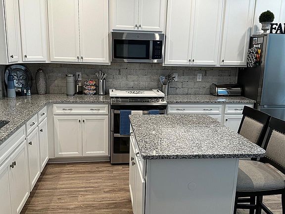 4th image of 12417 Old Iron Ln