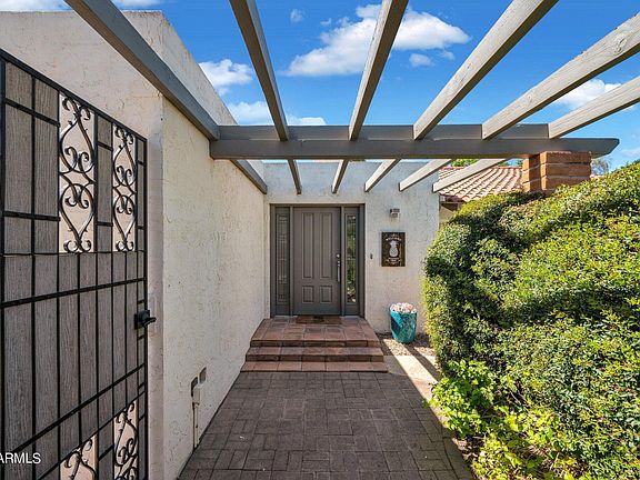 2nd image of 3033 E CLARENDON Avenue