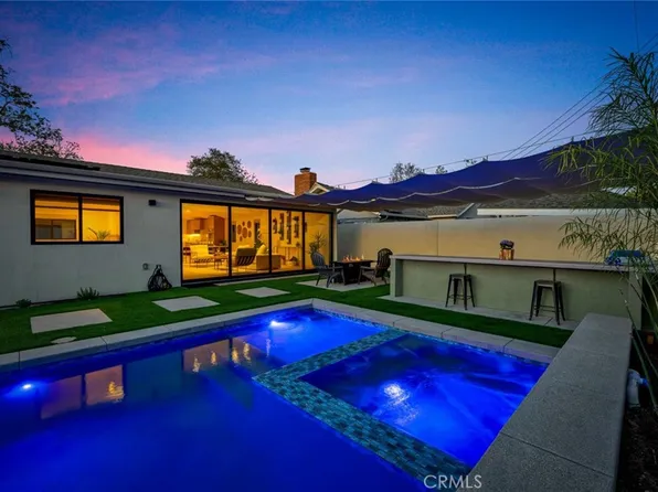 3262 Ruth Elaine Dr, Los Alamitos, CA 90720