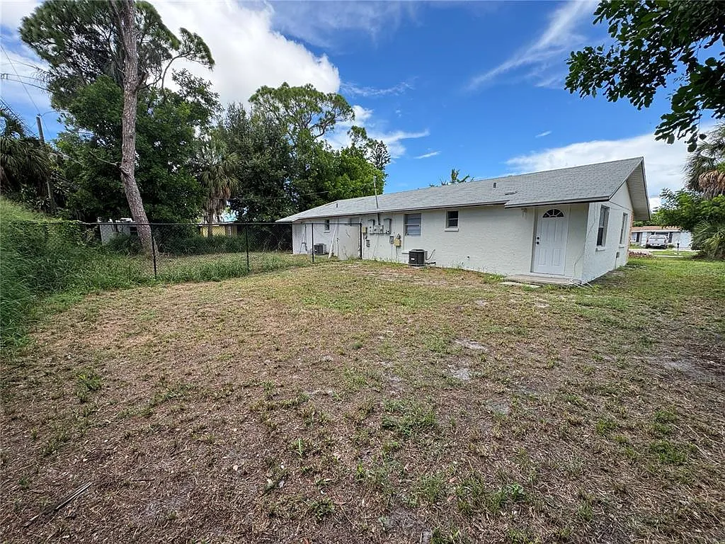 2 bed, 1.0 bath, 1512 sqft, $1,800 — Photo 4