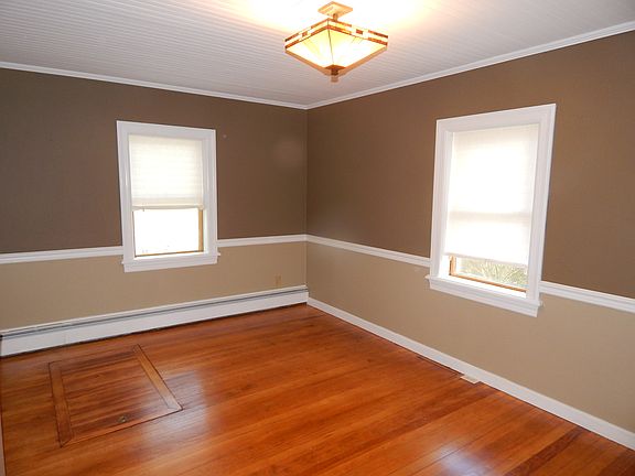 4th image of 18 Princeton Ave