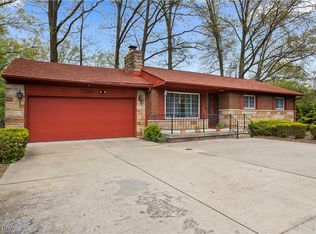 28000 Bassett Rd, Westlake, OH 44145