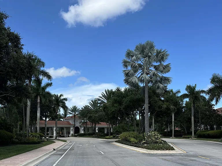 9774 Isles Cay Dr — Photo 12