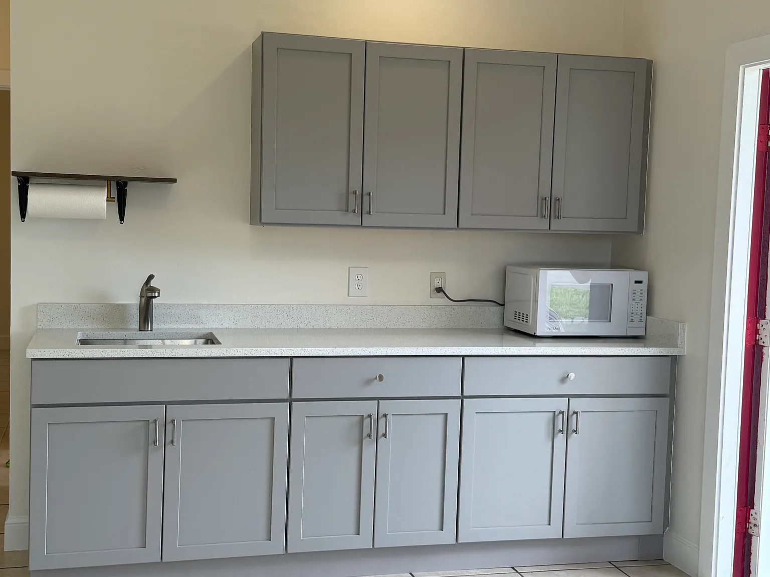 4750 18th Ct SW — Photo 1
