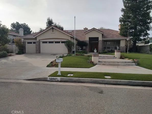 12041 Wood Ranch Rd, Granada Hills, CA 91344